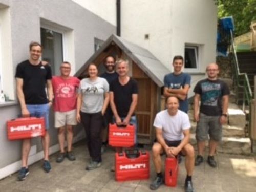 Social Day: Handwerken im Kinderhaus