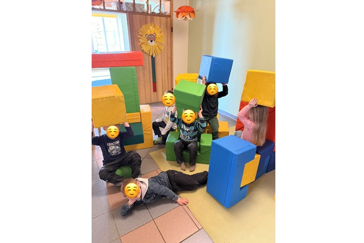 Kindergarten-Sonnenblume-Schwabsoien_Kinderhilfe-Oberland_GlücksSpirale_Bausteine-01